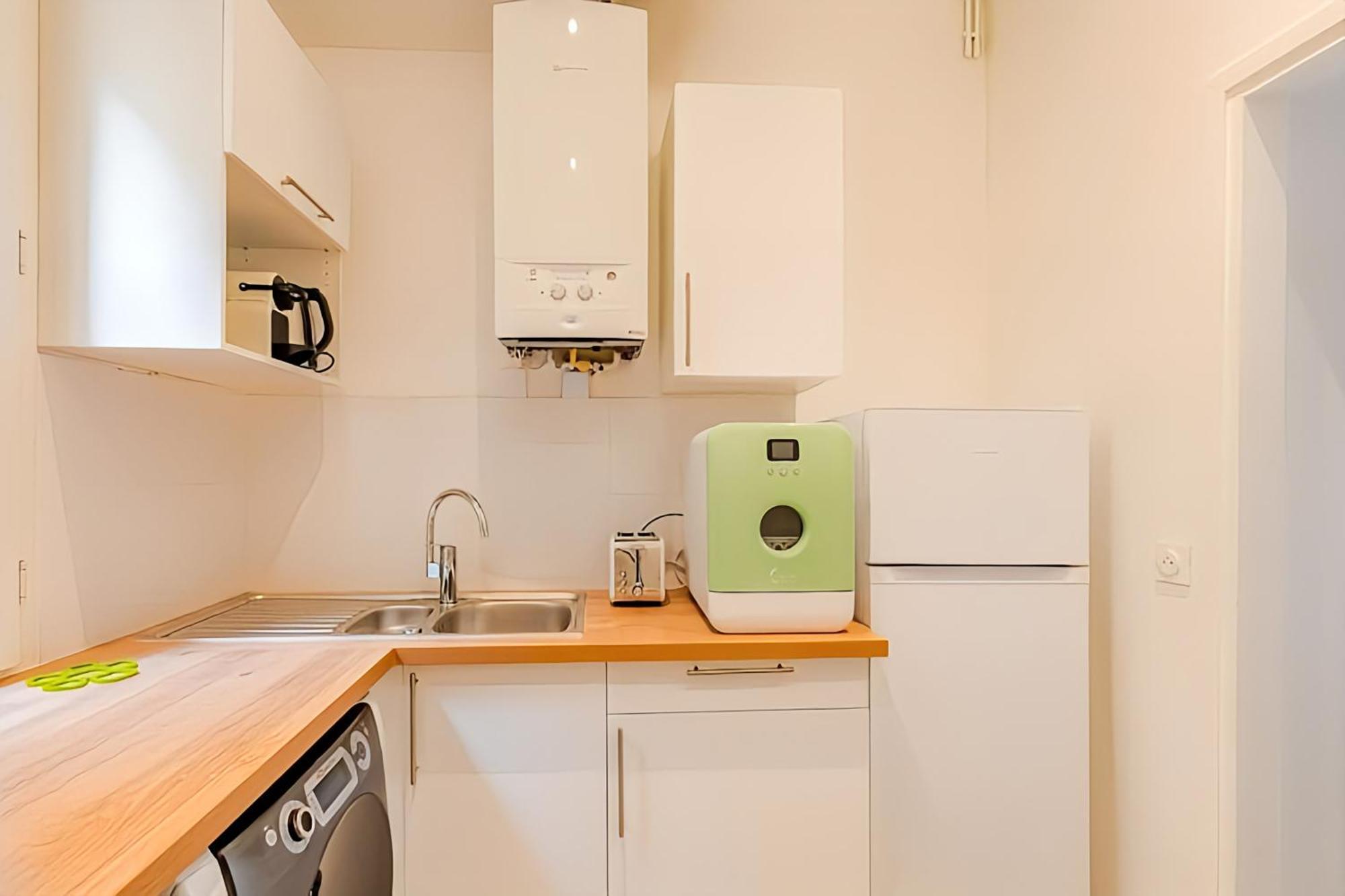 Loft A 2 Pas Des Champs Elysees Et De La Defense! Neuilly-sur-Seine Luaran gambar